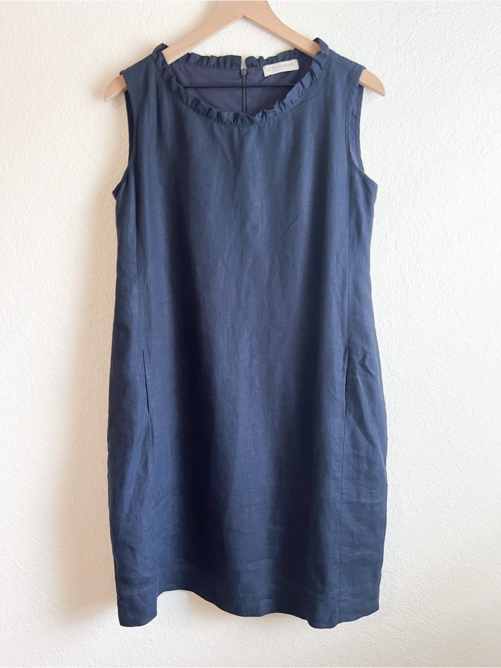 Le Tricot Perugia Italian Linen Shift Dress Navy Ruffle Neck size IT 48 US Large